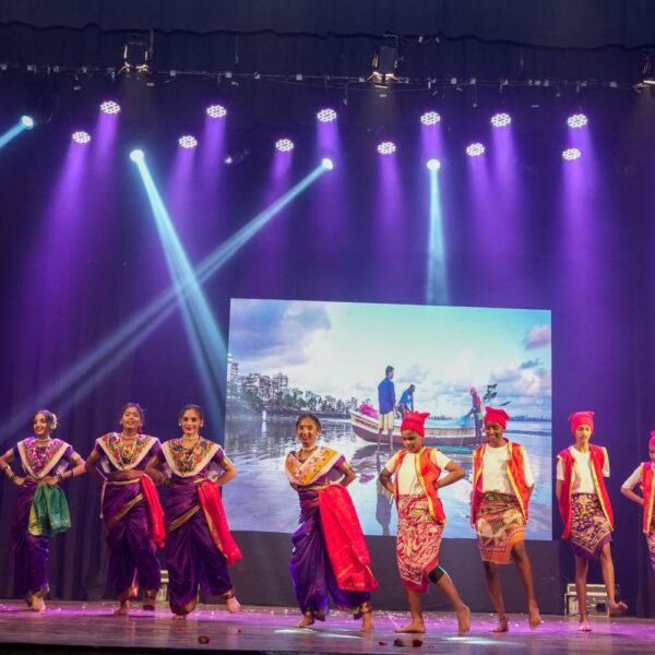 72a7fdef2bb4a465e9959feb16318720 600x600