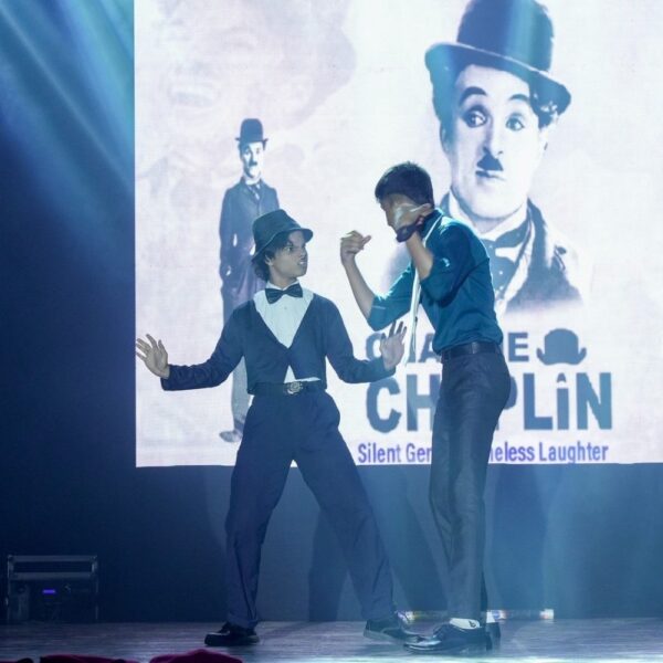 Be0accdccbcf8d5ea89f3826cc708d56 600x600