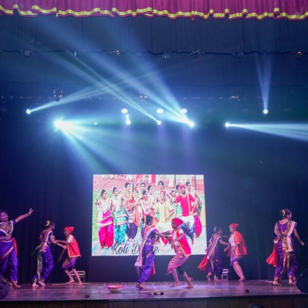 Cfa023139c9b720233b966a21e4a84f8 600x600