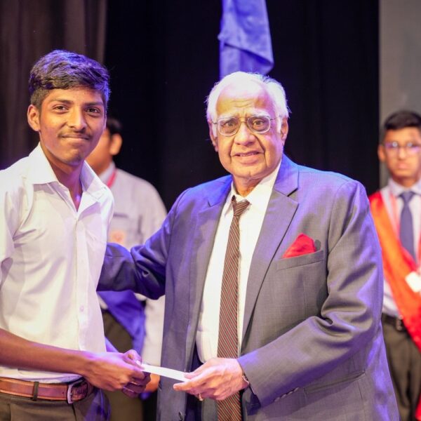 F1b9508223ada82512d217e9653a0f4b 600x600